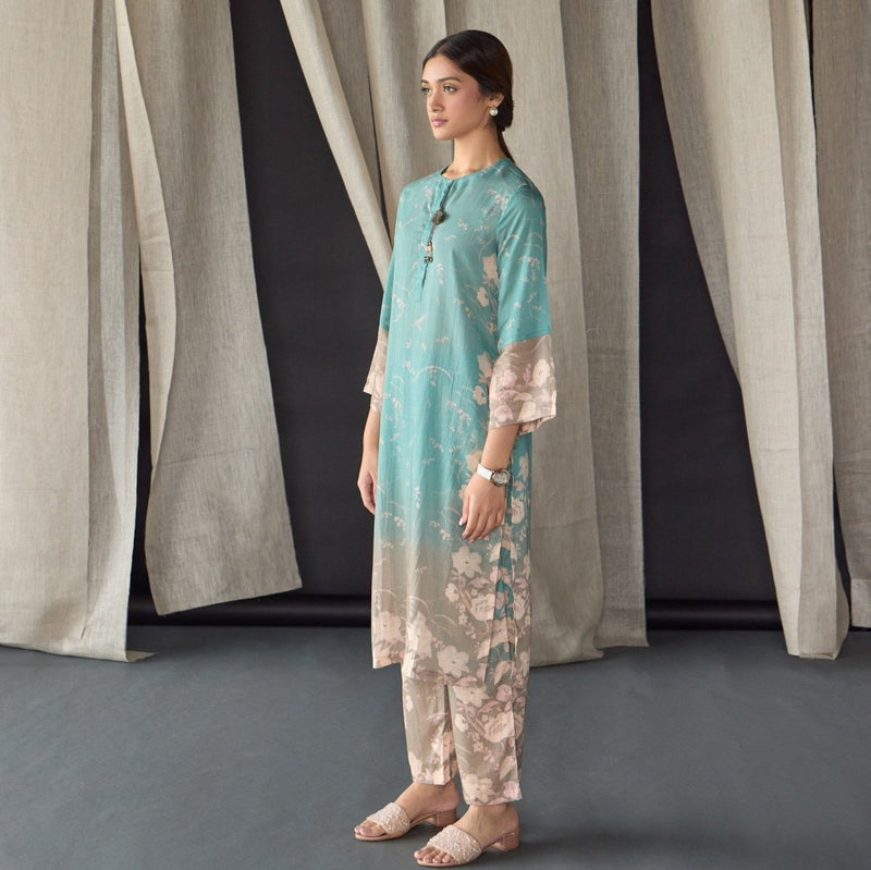 Retro Blue Floral Tencel Kurta (Set of 2) | Verified Sustainable Womens Kurta on Brown Living™