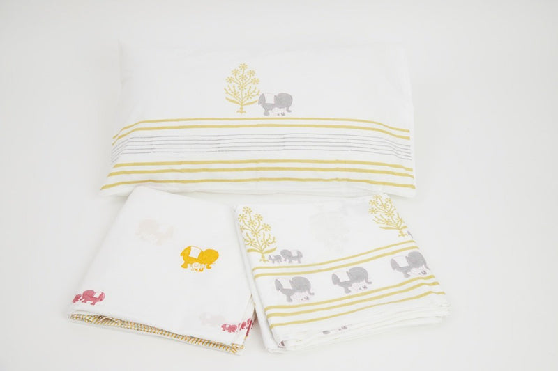 Buy Bed Set - Baby Elle | Shop Verified Sustainable Bed Linens on Brown Living™