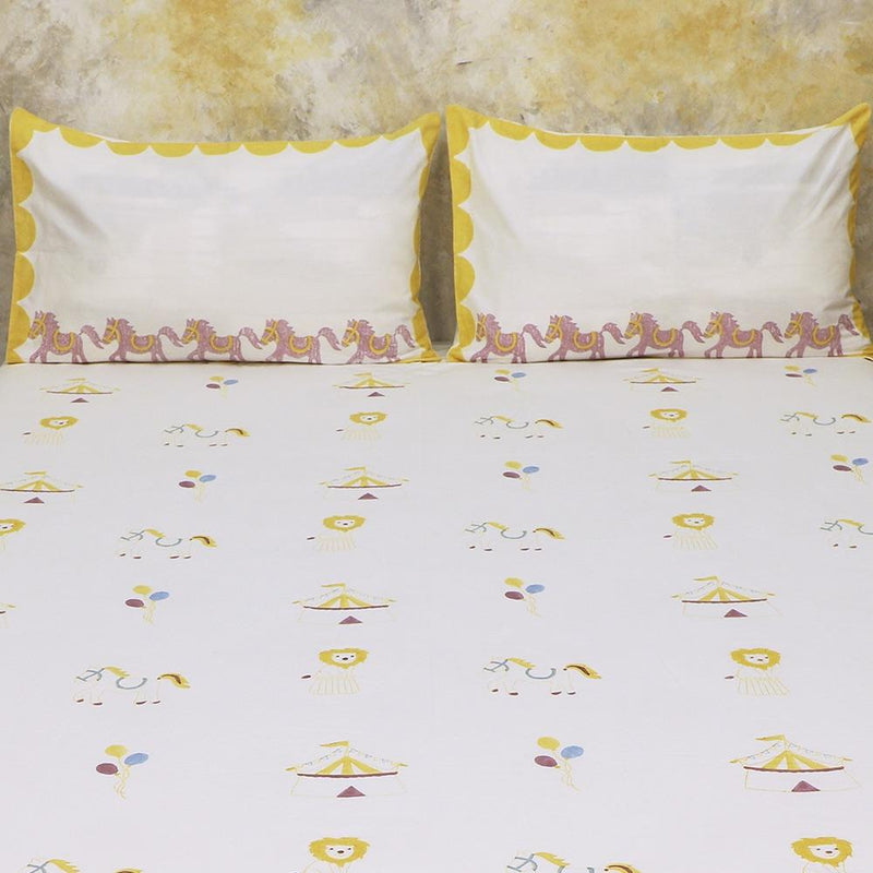 Buy Bed Set - I Am Going To The Circus - Yellow | Shop Verified Sustainable Bed Linens on Brown Living™