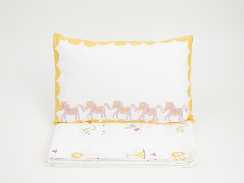 Buy Bed Set - I Am Going To The Circus - Yellow | Shop Verified Sustainable Bed Linens on Brown Living™