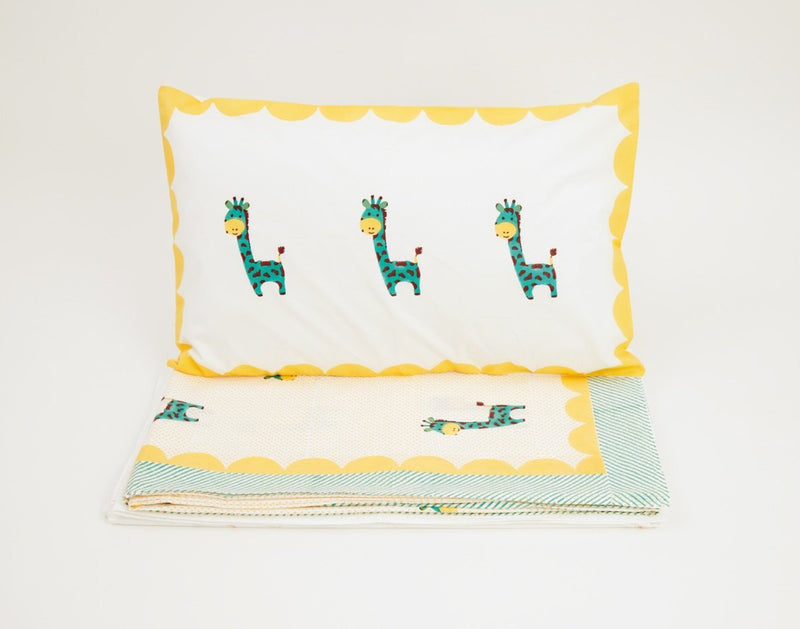 Buy Bed Set - My Best Friend Gira The Giraffe - Teal | Shop Verified Sustainable Bed Linens on Brown Living™