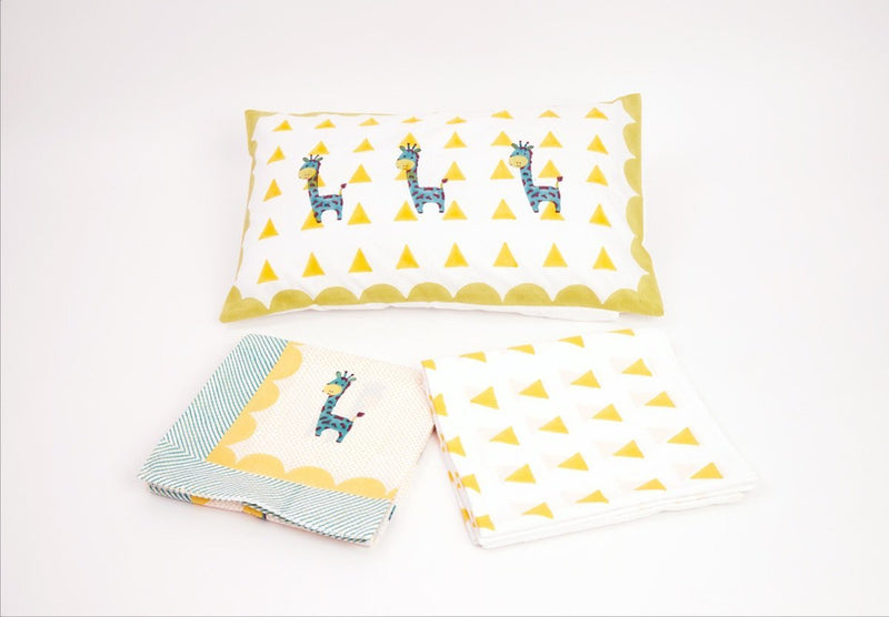 Buy Bed Set - My Best Friend Gira The Giraffe - Yellow | Shop Verified Sustainable Bed Linens on Brown Living™