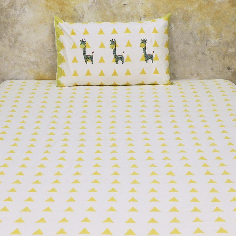 Buy Bed Set - My Best Friend Gira The Giraffe - Yellow | Shop Verified Sustainable Bed Linens on Brown Living™