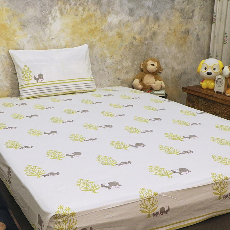 Buy Bed Set - The Adventures Of Mamma & Me | Shop Verified Sustainable Bed Linens on Brown Living™