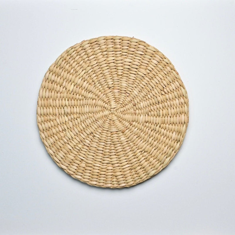 Buy Kauna Grass Round Placemats | Set of 2 | Shop Verified Sustainable Kitchen Organisers on Brown Living™