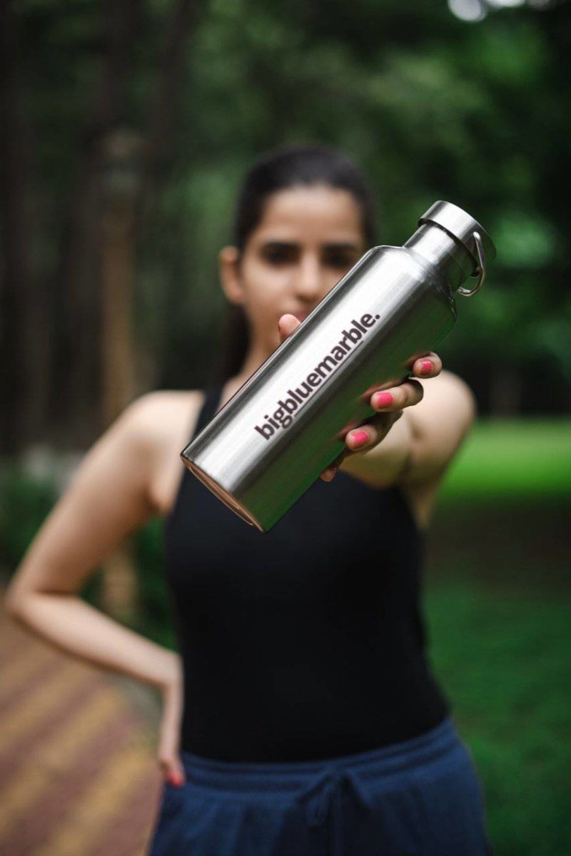 Buy Vacuum Insulated Stainless Steel Water Bottle - 850 mL | Shop Verified Sustainable Bottles & Sippers on Brown Living™