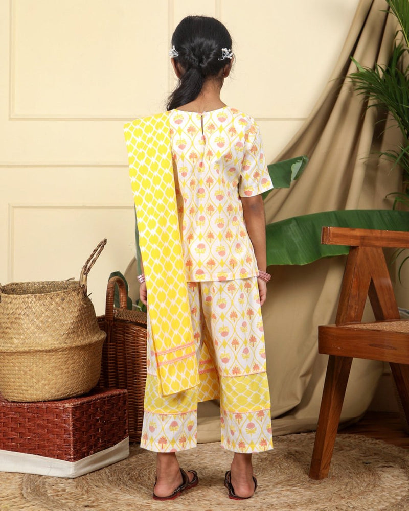 Buy Zahra Girls Hand-Block Printed Cotton Ethnic Suit Set | Shop Verified Sustainable Kids Ethnic Sets on Brown Living™