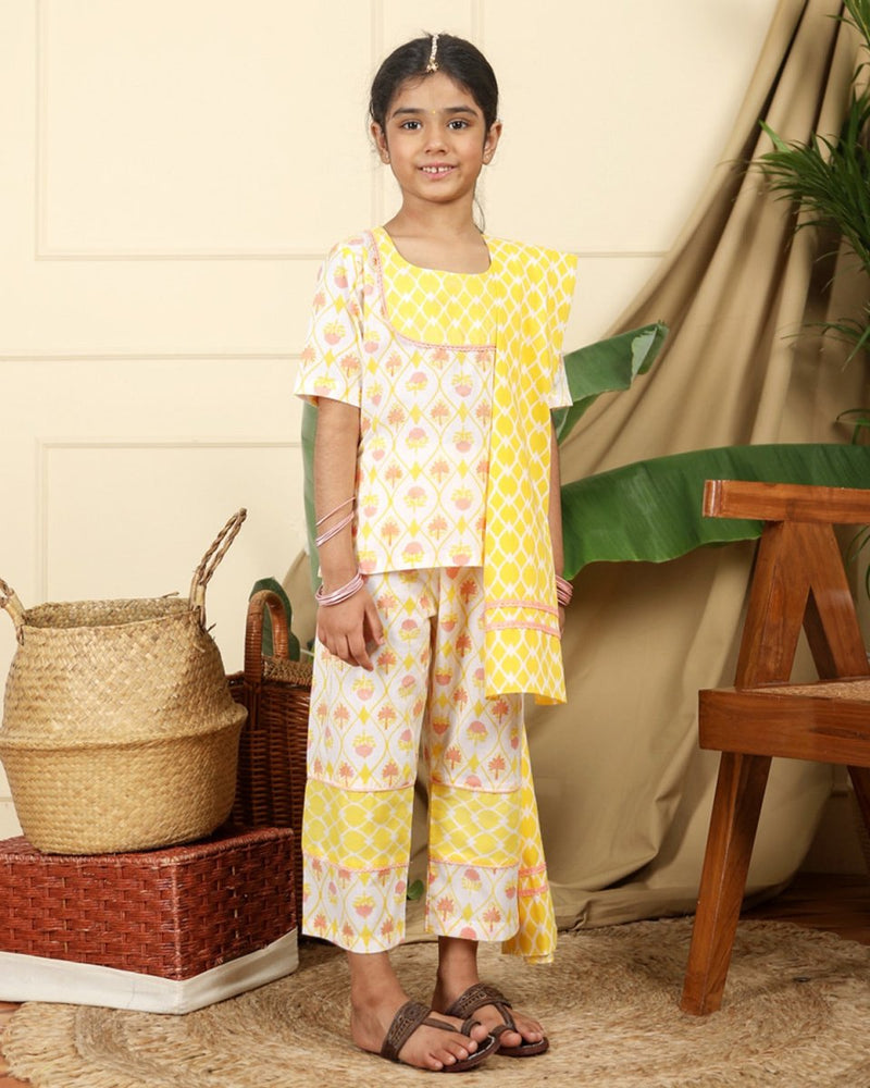 Buy Zahra Girls Hand-Block Printed Cotton Ethnic Suit Set | Shop Verified Sustainable Kids Ethnic Sets on Brown Living™