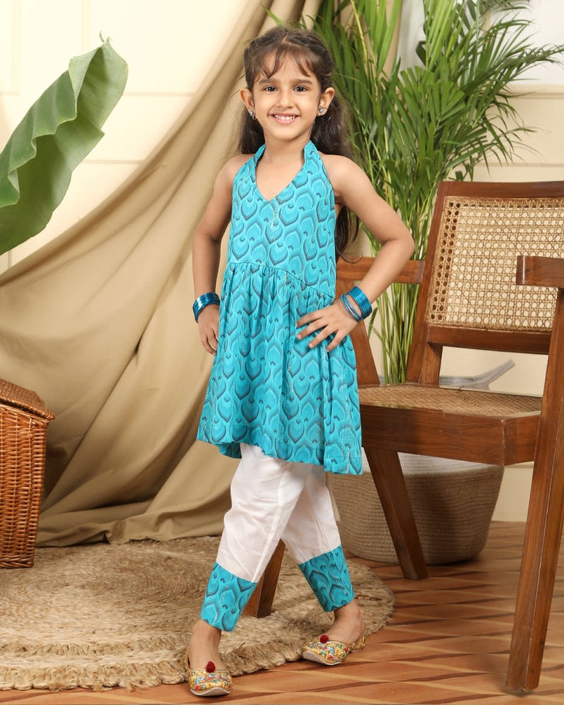 Buy Zarkha Girls Zari Stripes Ethnic Tunic and Off-White Cotton Pyjama | Shop Verified Sustainable Kids Ethnic Sets on Brown Living™